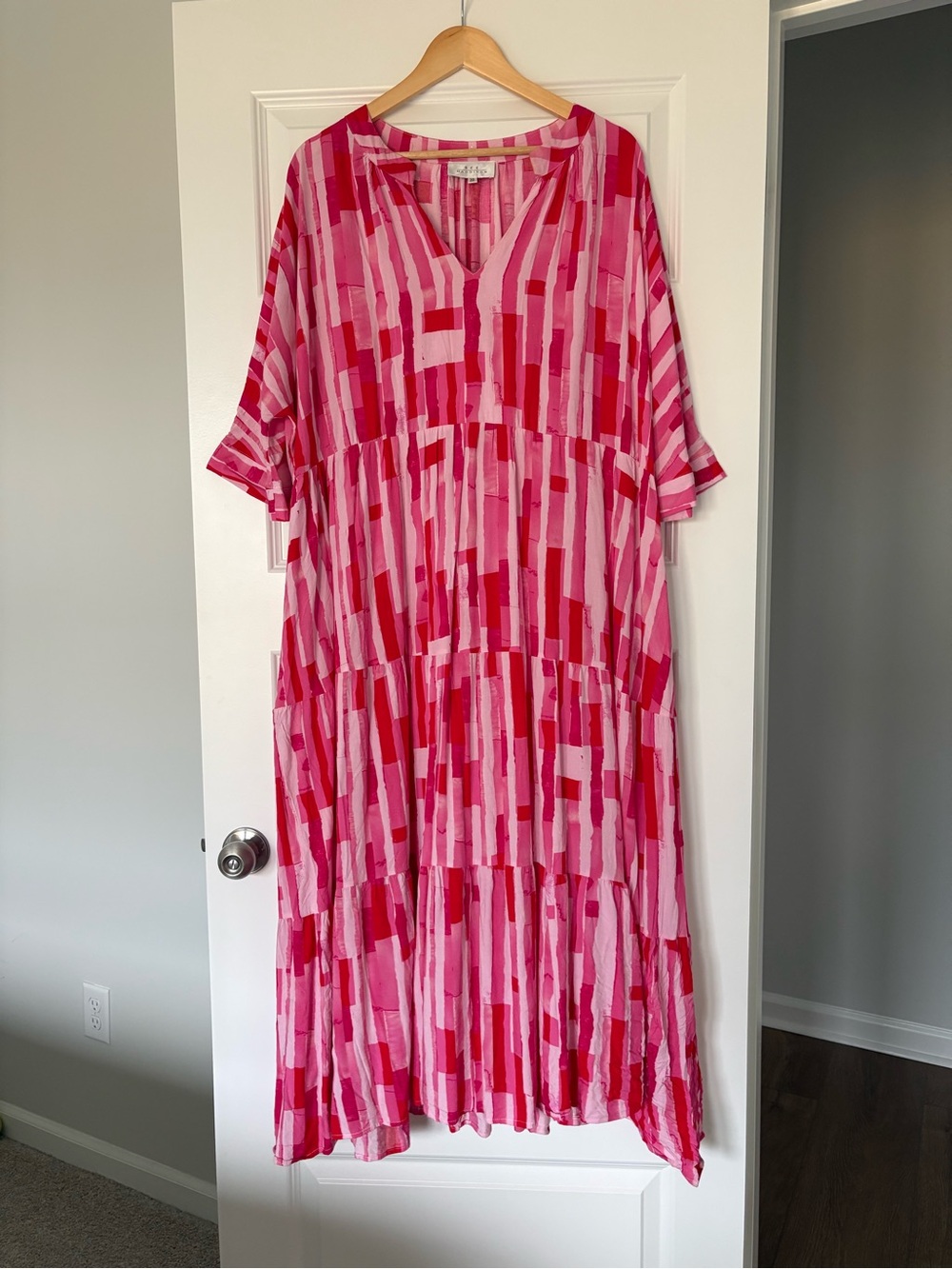 Plus Size V-Neck Tiered Maxi Dress in Pink/Red Watercolor 100 Rayon Size 20